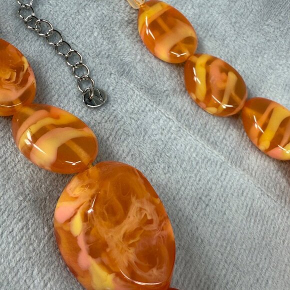 Vintage Style Orange Swirl Resin Acrylic Beaded Necklace Adjustable Chain - Picture 10 of 16